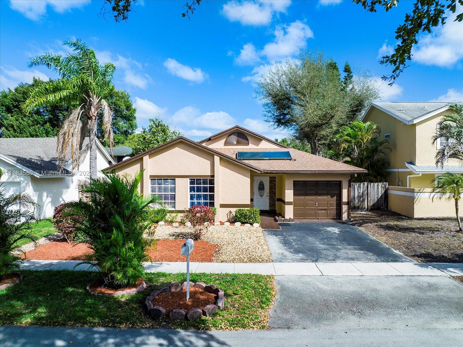 9921 SW 9th Court Pembroke Pines FL 33025