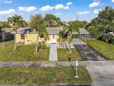 19321 NW 47th Court Miami Gardens FL 33055