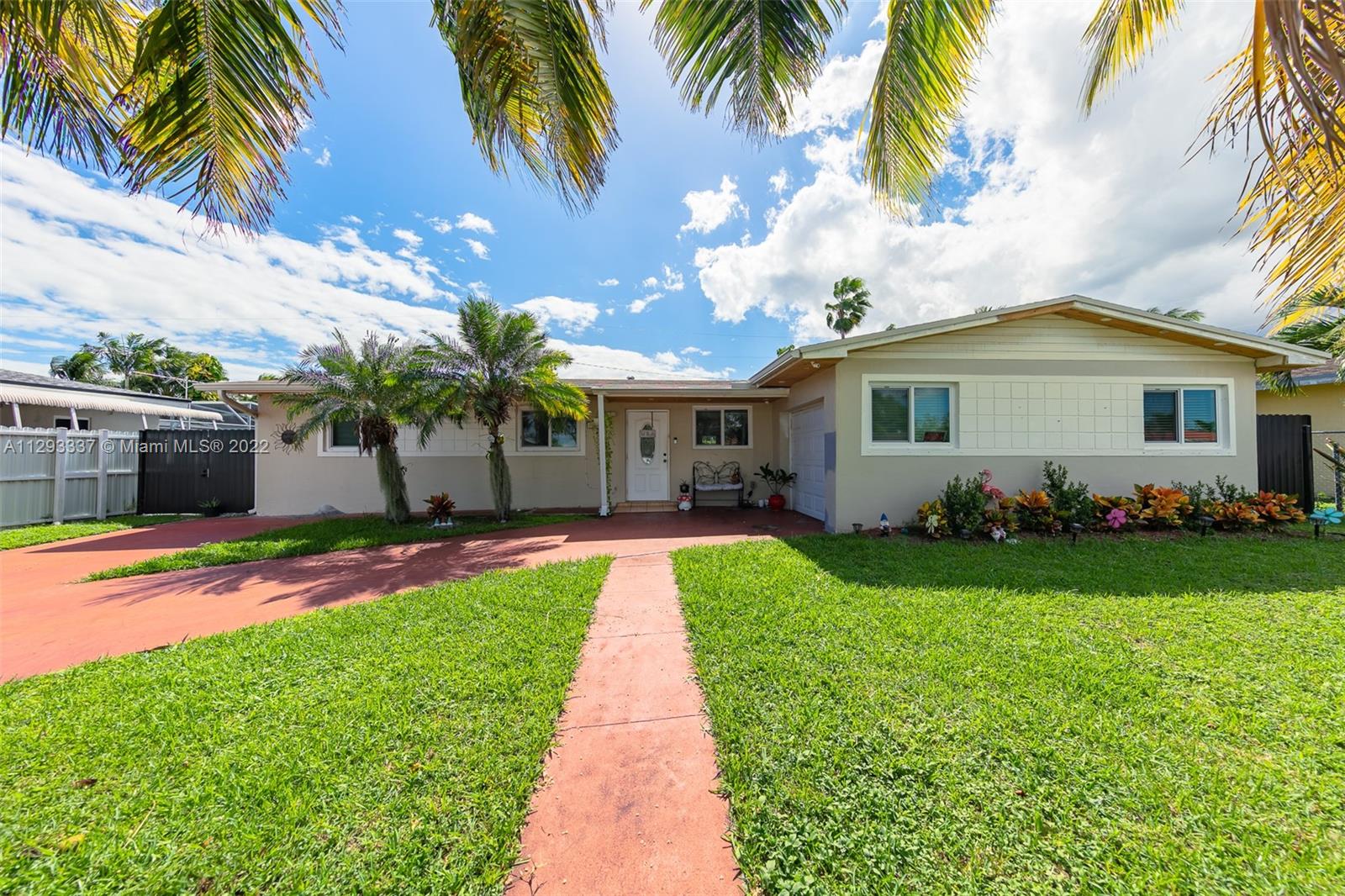 10040 SW 213th Street Cutler Bay FL 33189