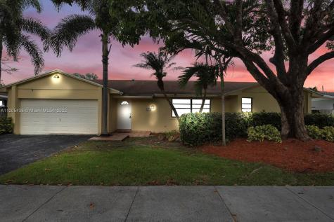 8041 SW 197th Terrace Cutler Bay FL 33189