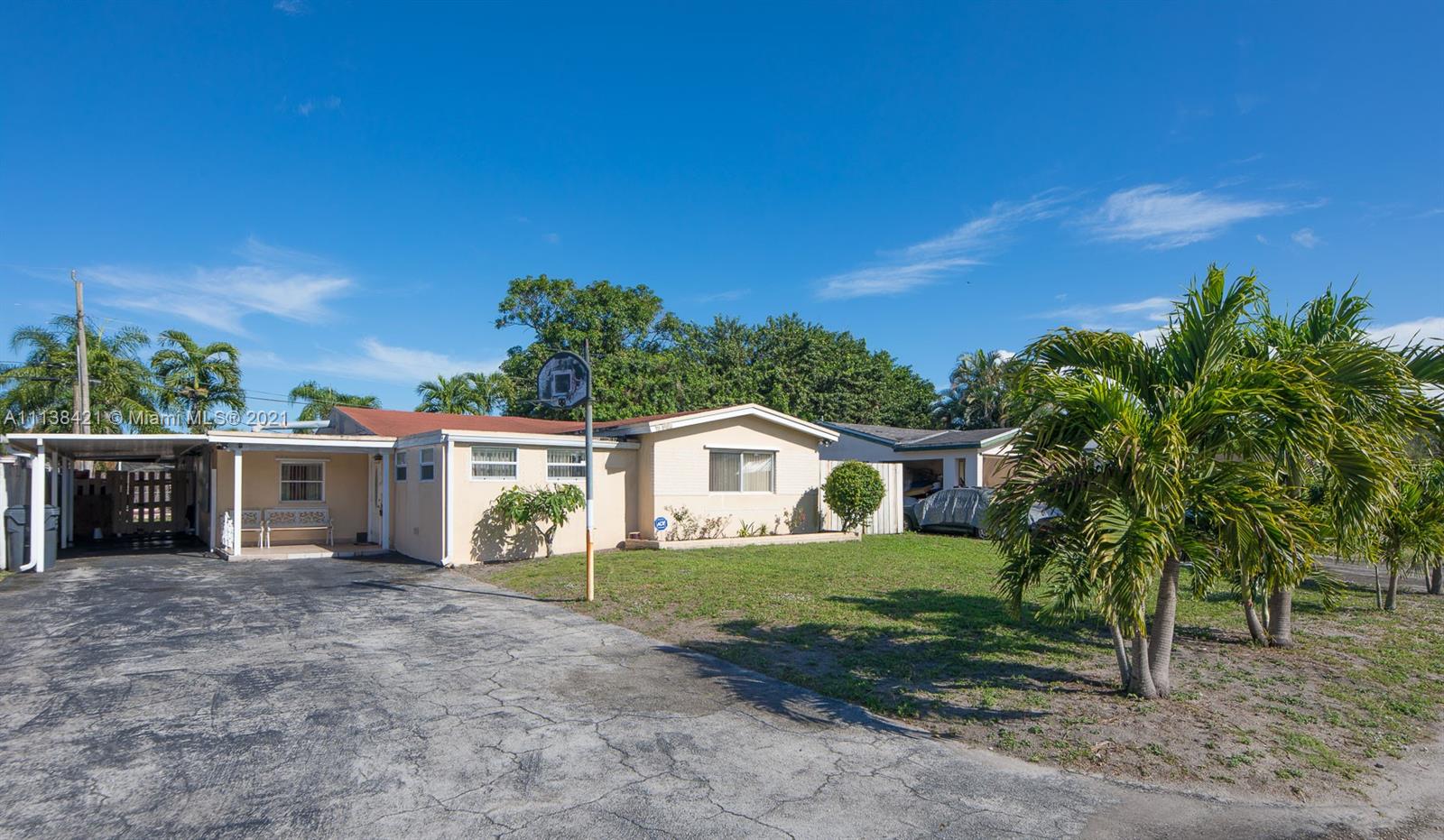 6661 Meade Street Hollywood FL 33024