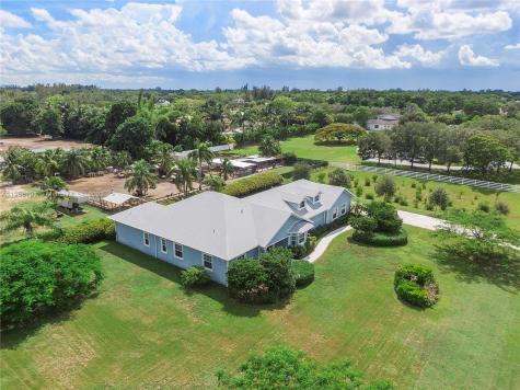 17800 SW 52nd Court Southwest Ranches FL 33331