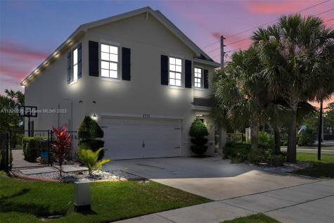 3773 Whitney Park Lane Lake Worth FL 33463