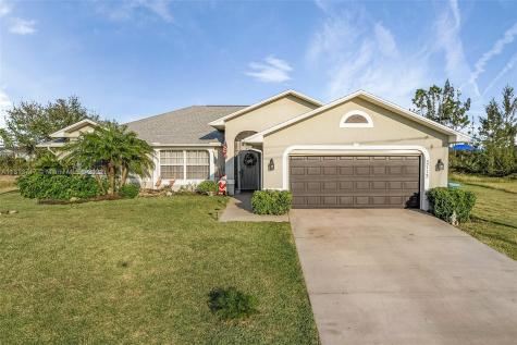 3713 NE 12th Place Cape Coral FL 33909-8918