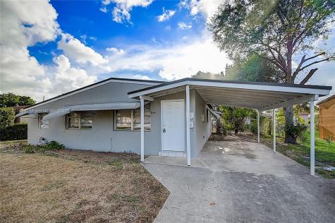501 SW 15th Terrace Delray Beach FL 33444