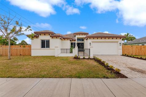 19782 SW 84th Court Cutler Bay FL 33189