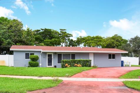 791 NW 39th Avenue Lauderhill FL 33311
