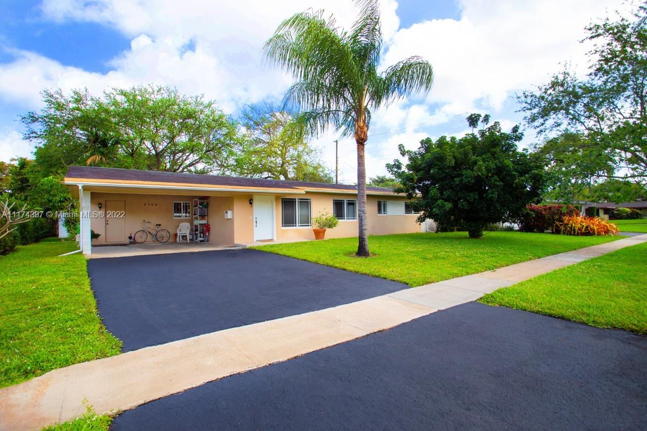 5709 Jackson Street Hollywood FL 33023