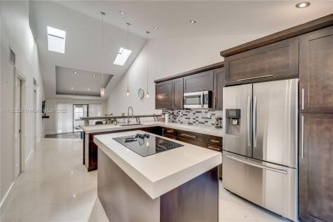 1950 SW 82nd Avenue Davie FL 33324